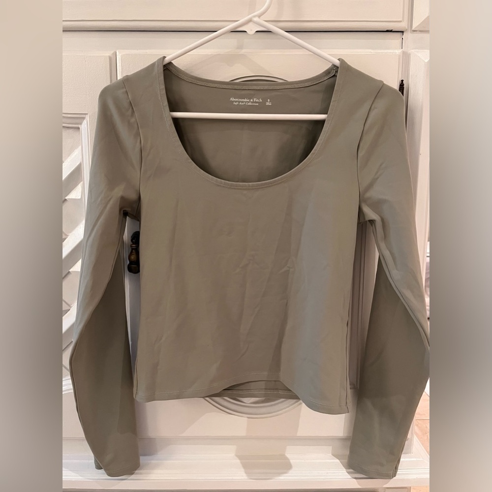 Abercrombie & Fitch long sleeve shirt